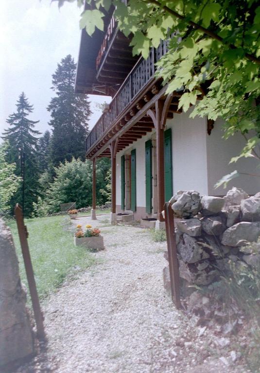 莱斯拉塞斯 Le Coucou Et Chalet Beau-Site酒店 外观 照片